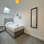 펜션 The Kipling Inn, 4 - Bed, Sleeps 7, Pets Welcome