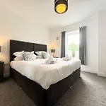 The Kipling Inn, 4 - Bed, Sleeps 7, Pets Welcome *