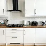 Nyaraló The Kipling Inn, 4 - Bed, Sleeps 7, Pets Welcome Ulverston