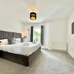 The Kipling Inn, 4 - Bed, Sleeps 7, Pets Welcome Nyaraló